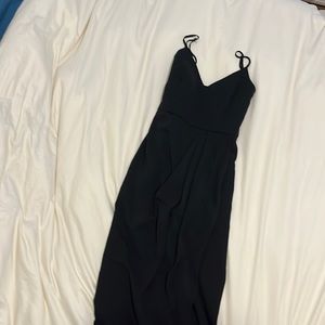Size small NEVER WORN Lulus black tulip dress!